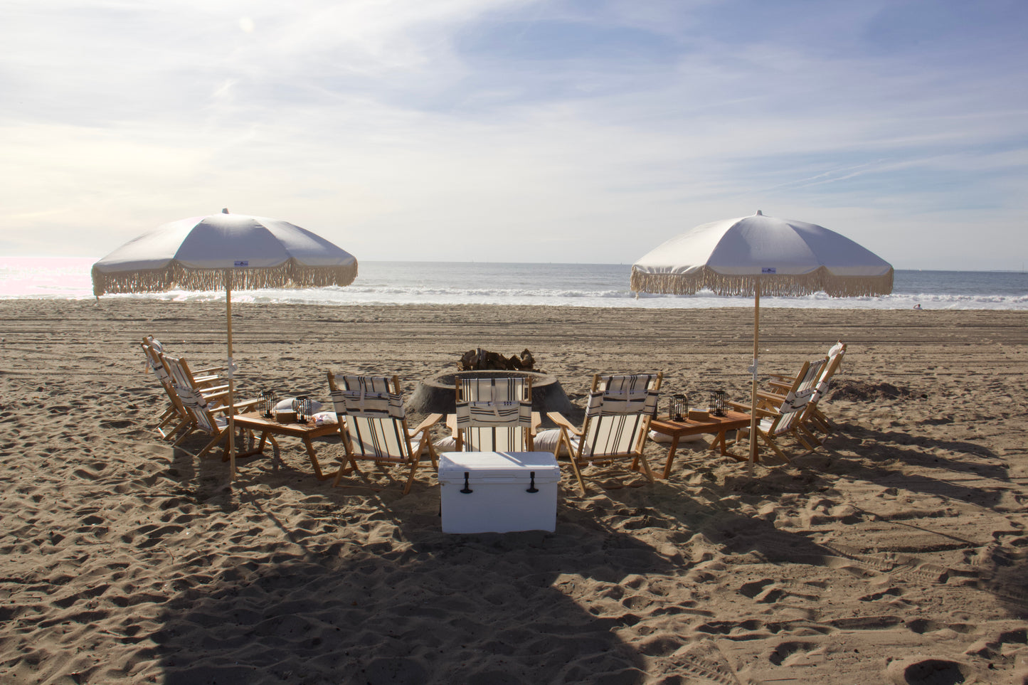 Luxurious La beach bonfire setup for beach events. The perfect bonfire rental near me for bonfire event in Los Angeles