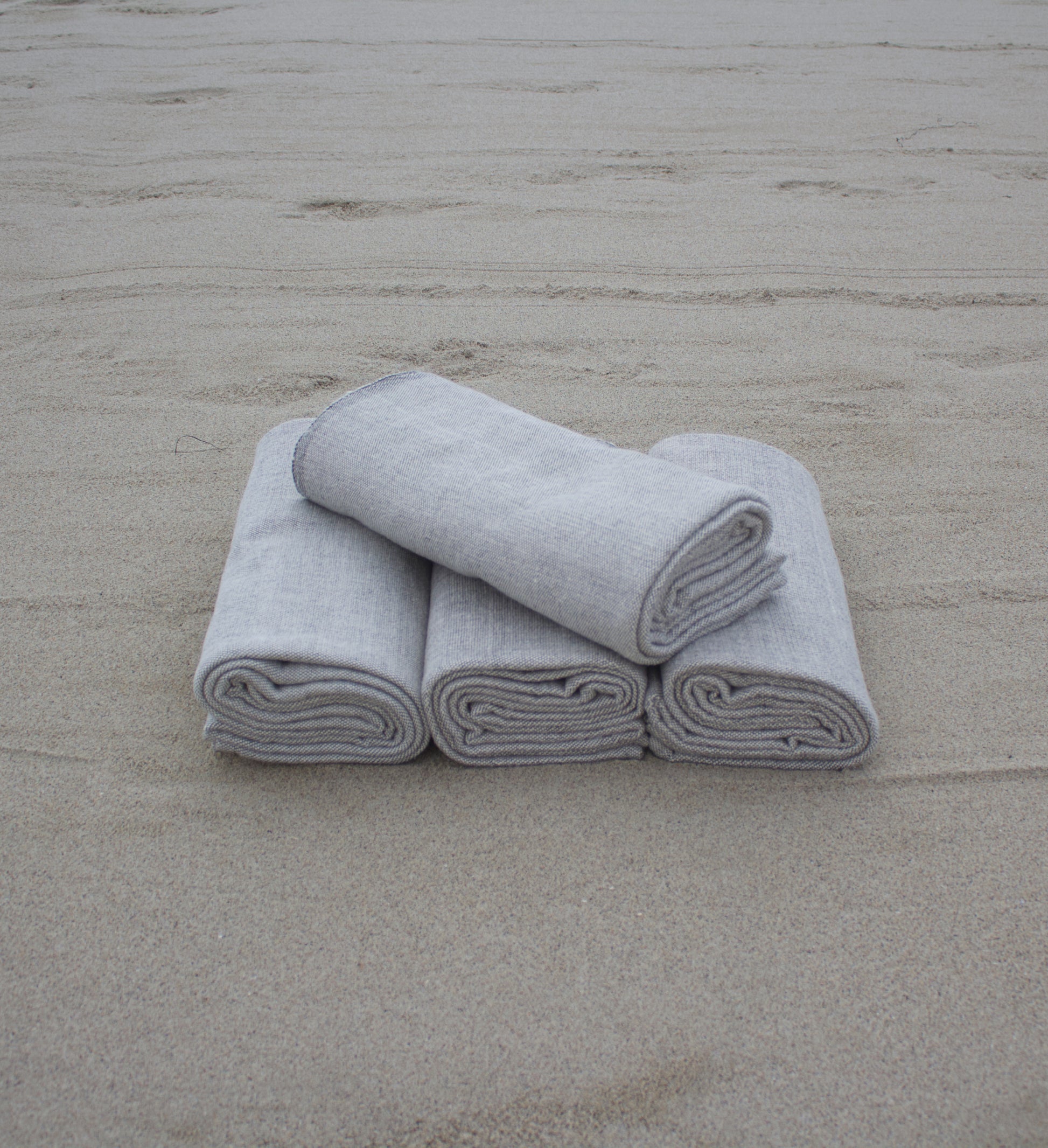 4 Beach Blankets 4 Beach Blankets
