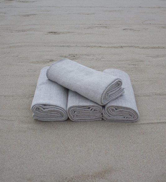 4 Beach Blankets 4 Beach Blankets