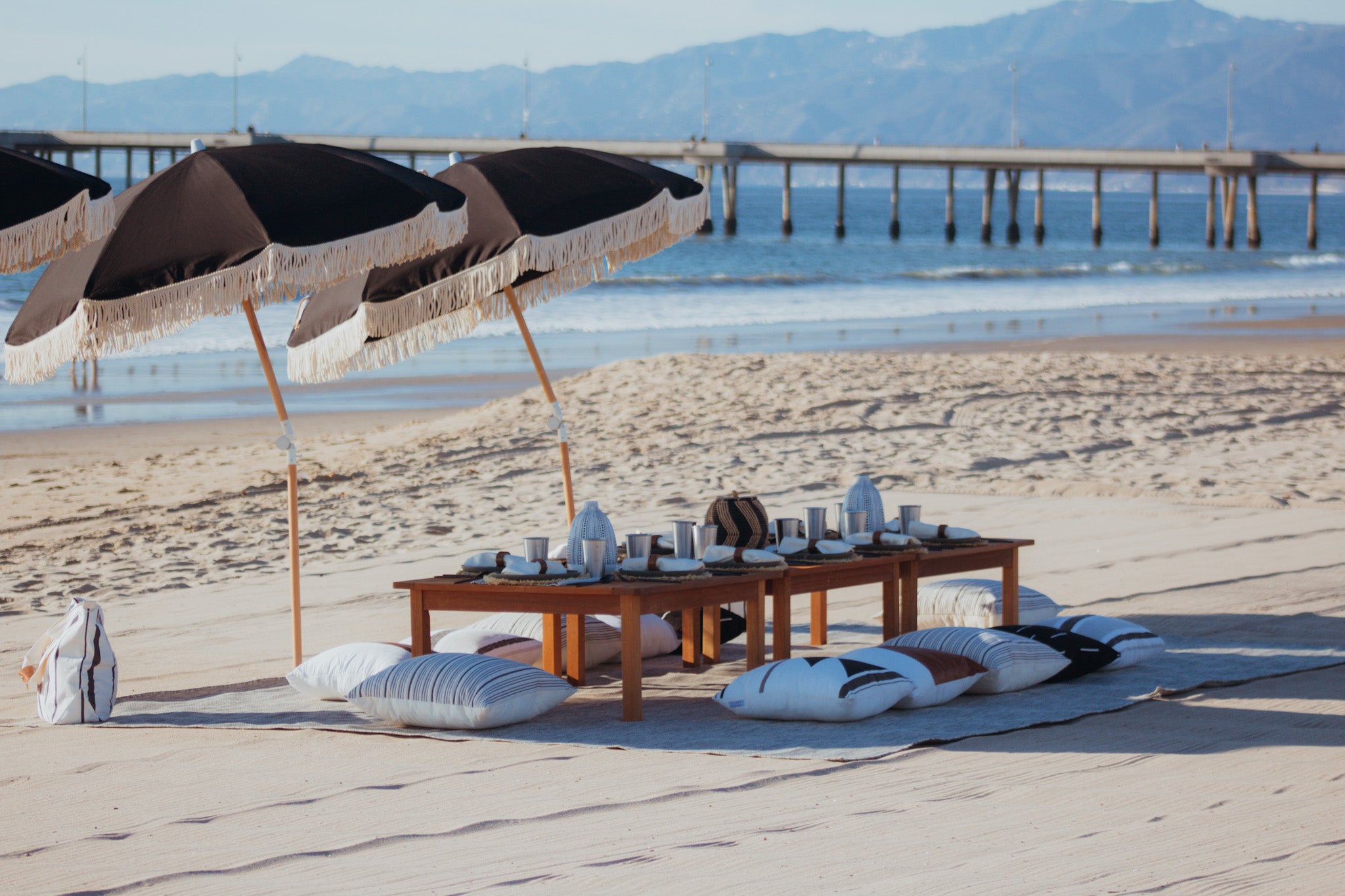 Experience the Ultimate Luxury Beach Picnic in Los Angeles – The Beach Oasis